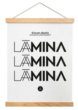 Load image into Gallery viewer, Percha de madera natural 31cm montaje con imán - Laamina
